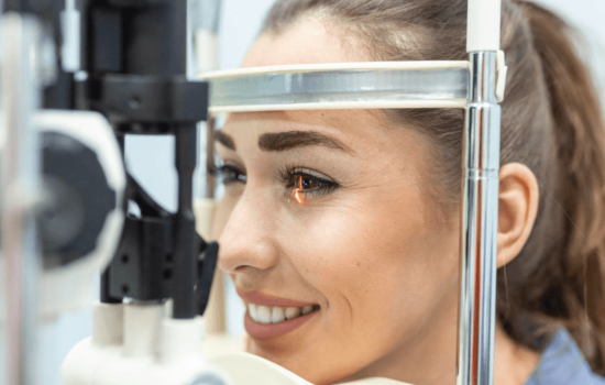 6943f4ea9a557dcf5b6c9f56_services_laser-eye-surgery-p-1600